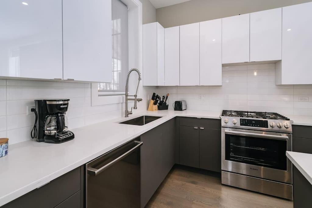 Stunning Duplex Condo #1 - Downtown River North ชิคาโก ภายนอก รูปภาพ
