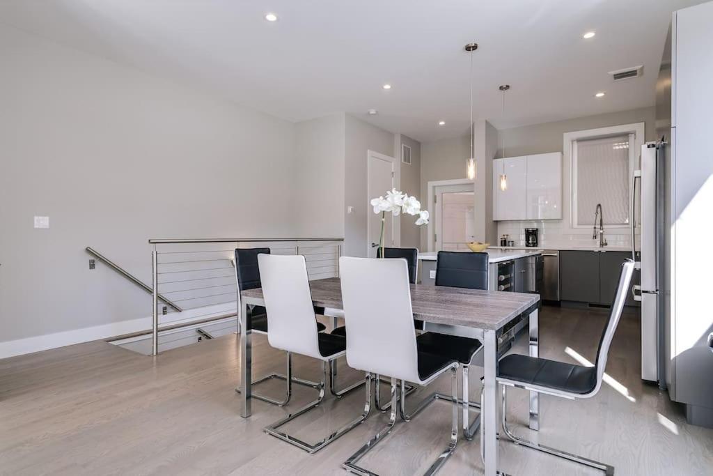 Stunning Duplex Condo #1 - Downtown River North ชิคาโก ภายนอก รูปภาพ